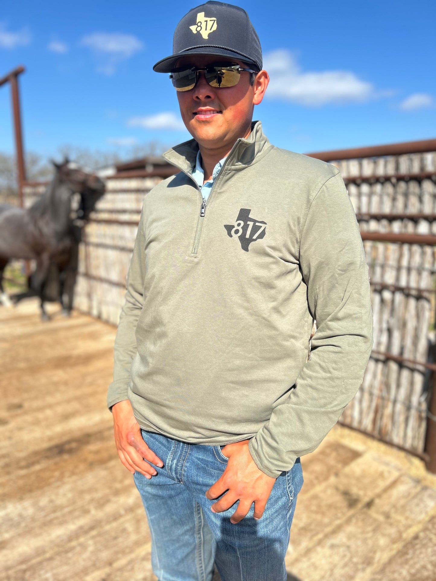 Mens 817 Performance Quarter Zip